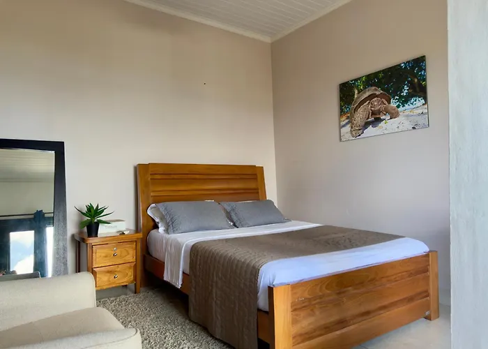 180 Degrees Self-catering Victoria